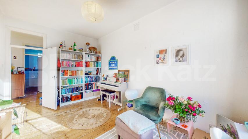 Luxury One Bedroom Residence Moments from Hyde Park  Gloucester Terrace, Paddington / Bayswater